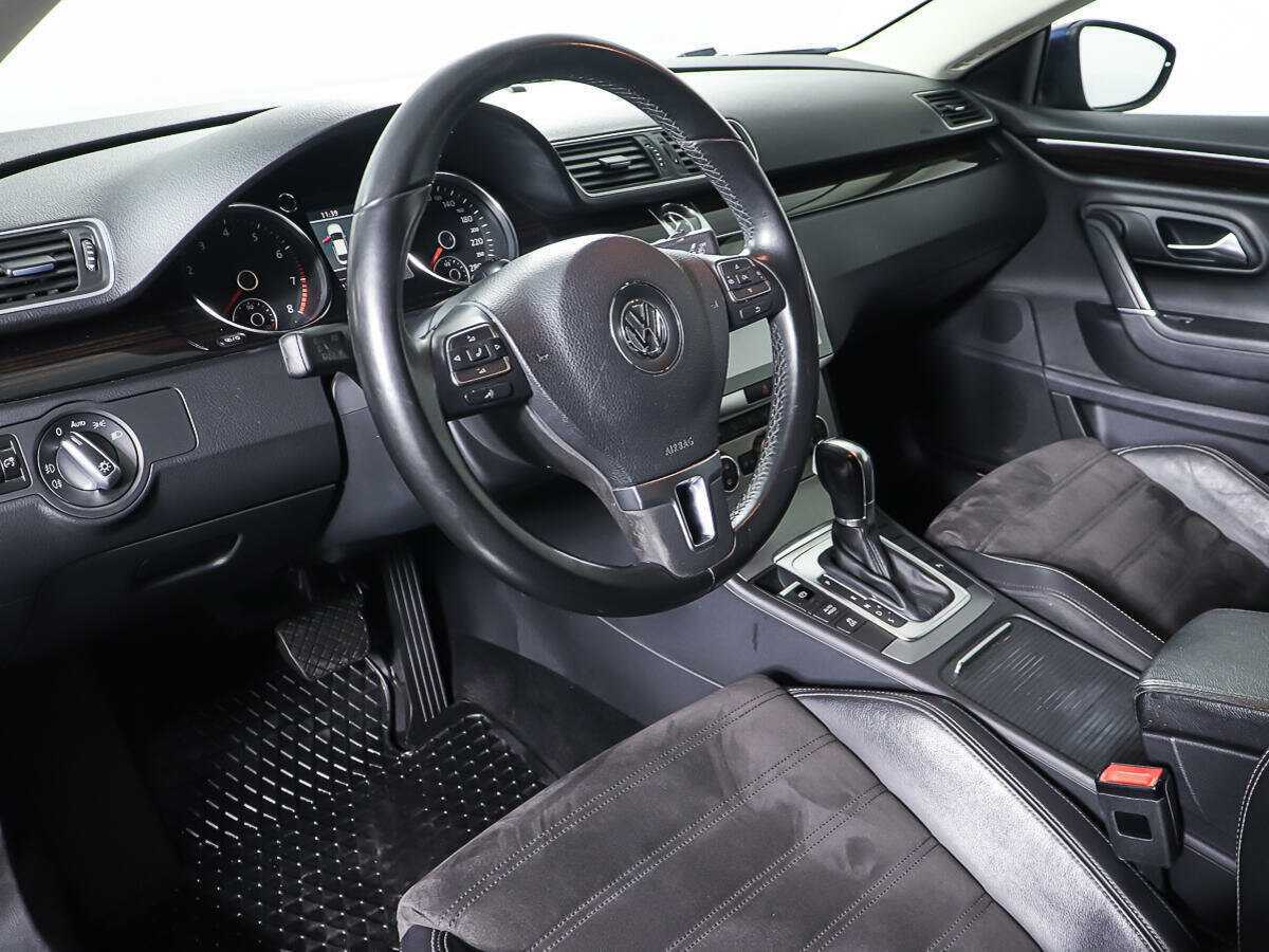 Volkswagen Passat CC 2013 года с пробегом. Фото: #12