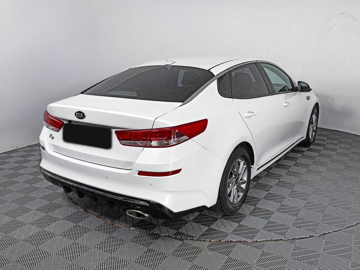Kia K5 2018 года с пробегом. Фото: #4