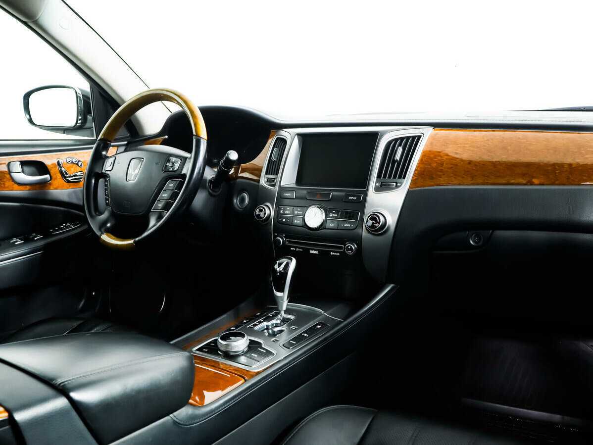 Hyundai Equus 2012 года с пробегом. Фото: #6