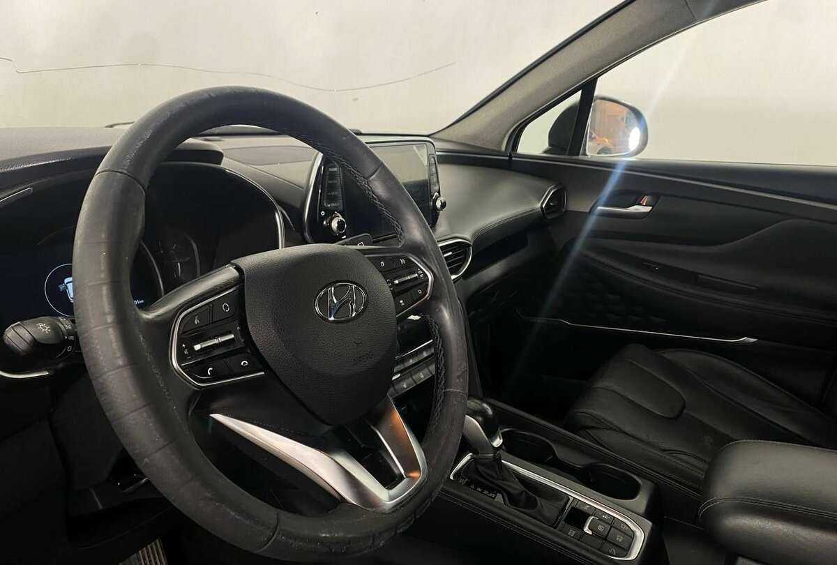Hyundai Santa Fe 2018 года с пробегом. Фото: #12