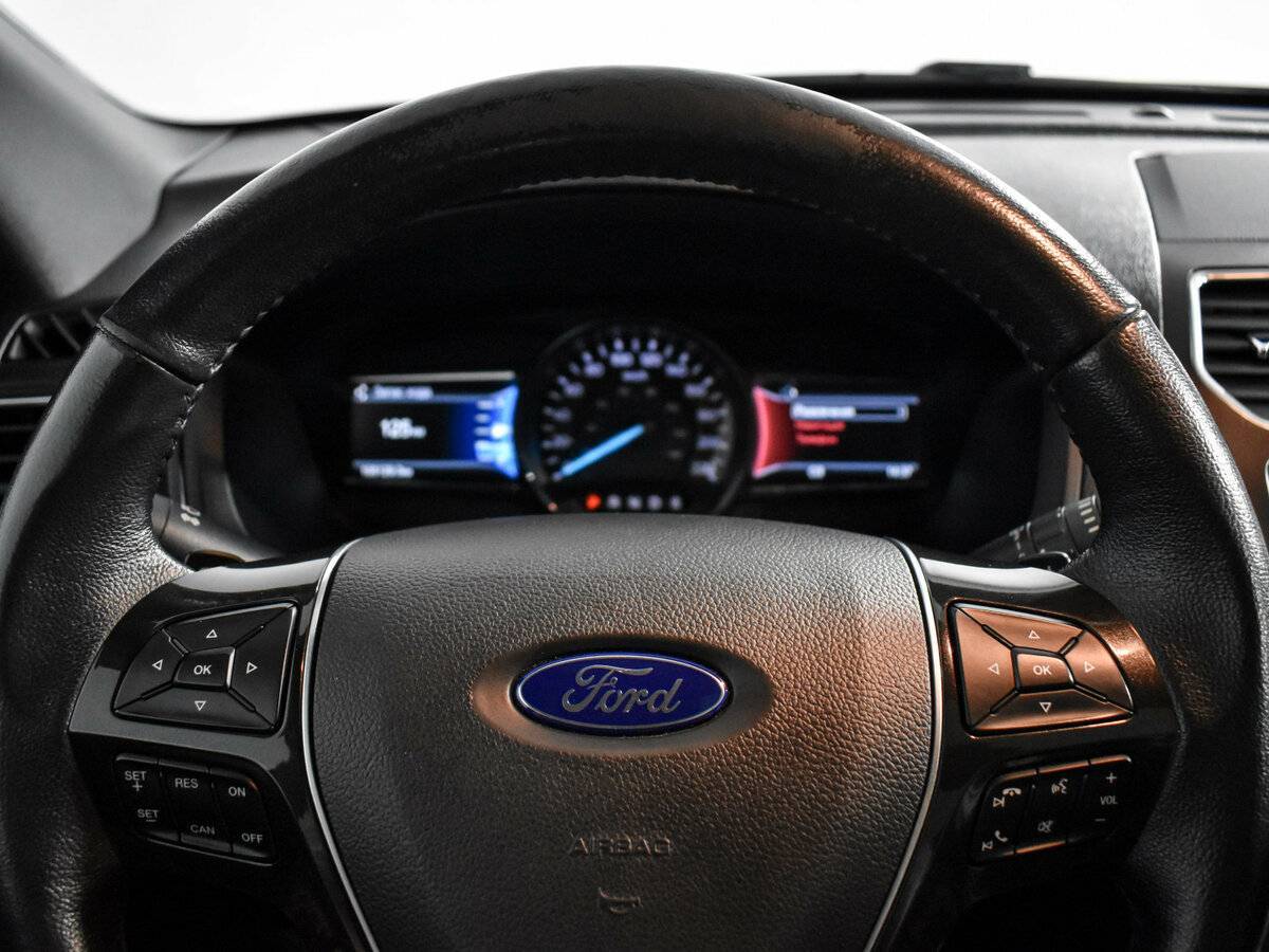 Ford Explorer 2016 года с пробегом. Фото: #18