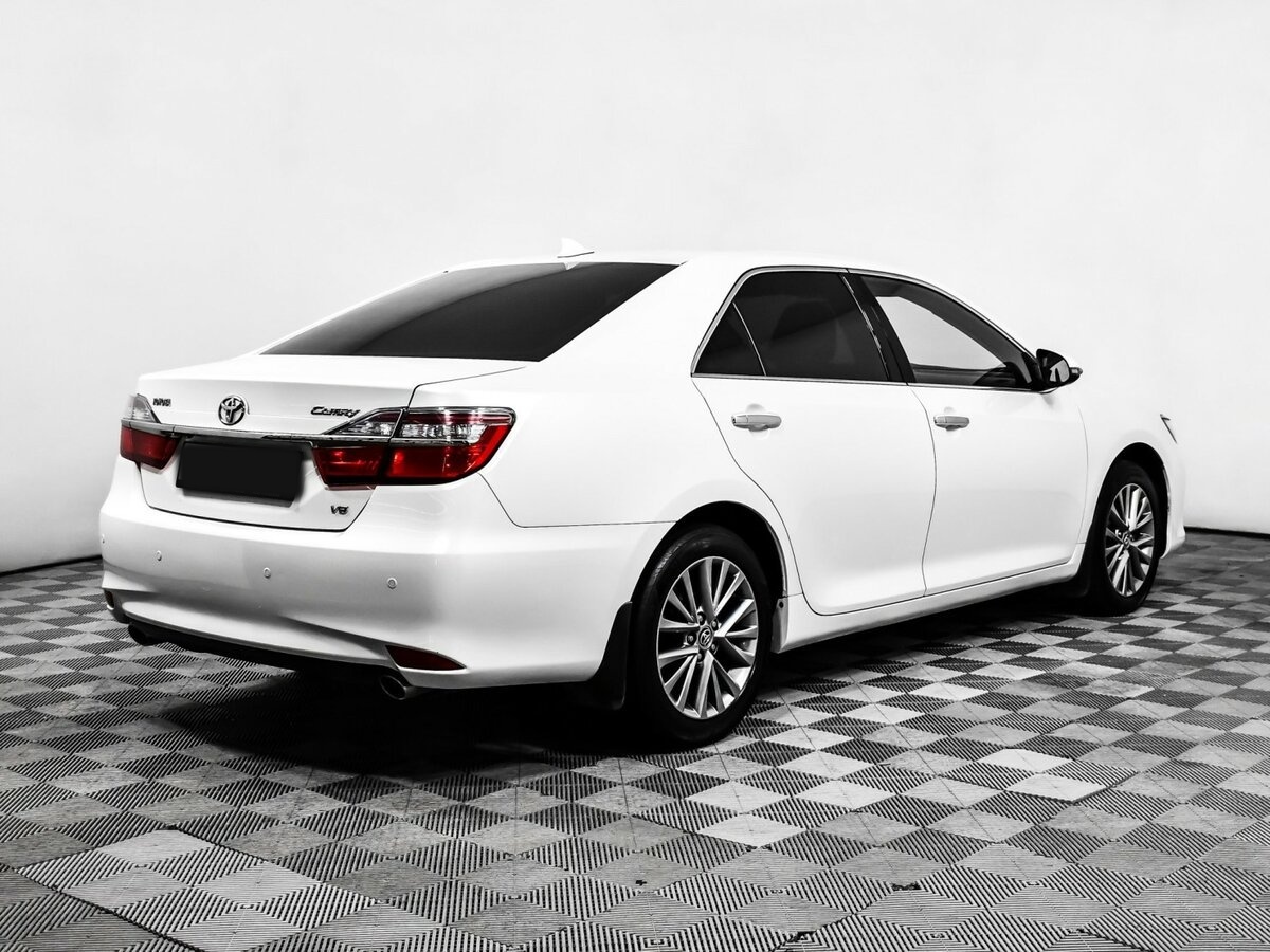 Toyota Camry 2016 года с пробегом. Фото: #3
