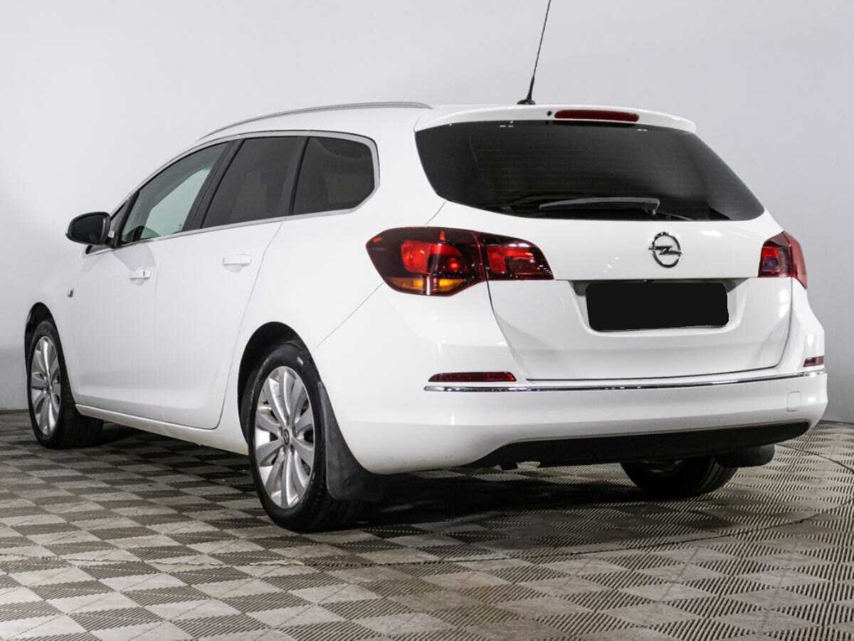 Opel Astra 2015 года с пробегом. Фото: #6