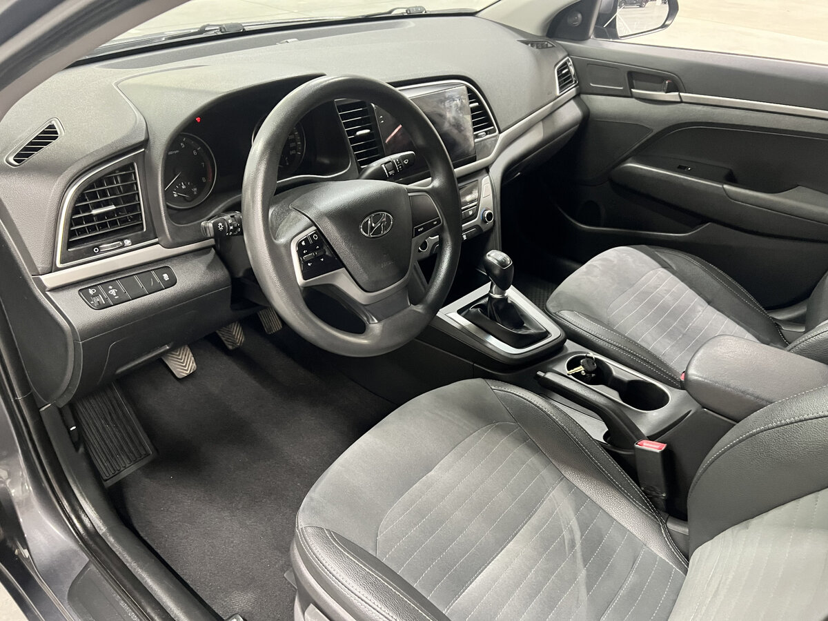 Hyundai Elantra 2016 года с пробегом. Фото: #15