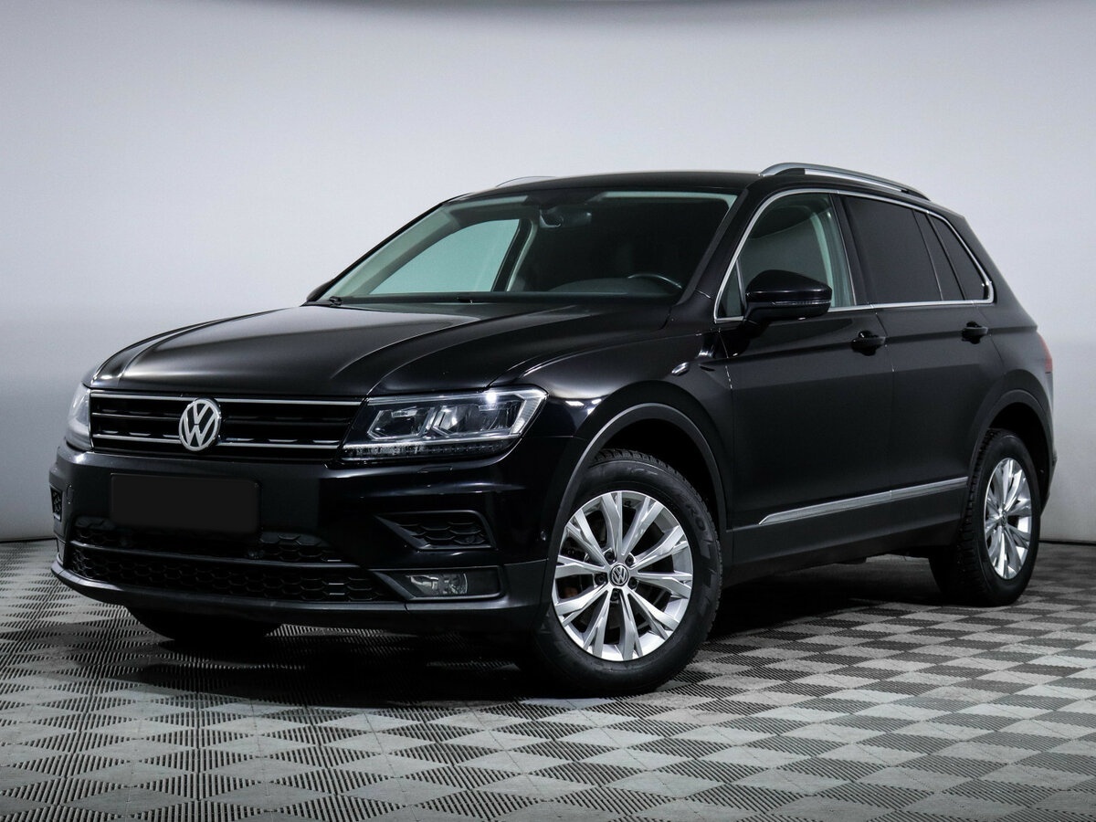 Volkswagen Tiguan 2018 года с пробегом. Посмотреть фото