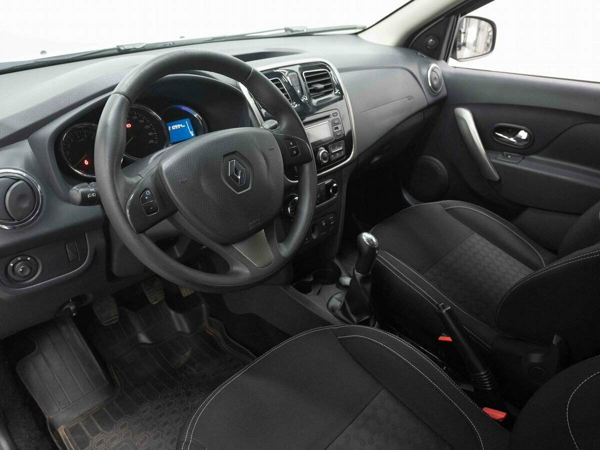 Renault Sandero 2016 года с пробегом. Фото: #6