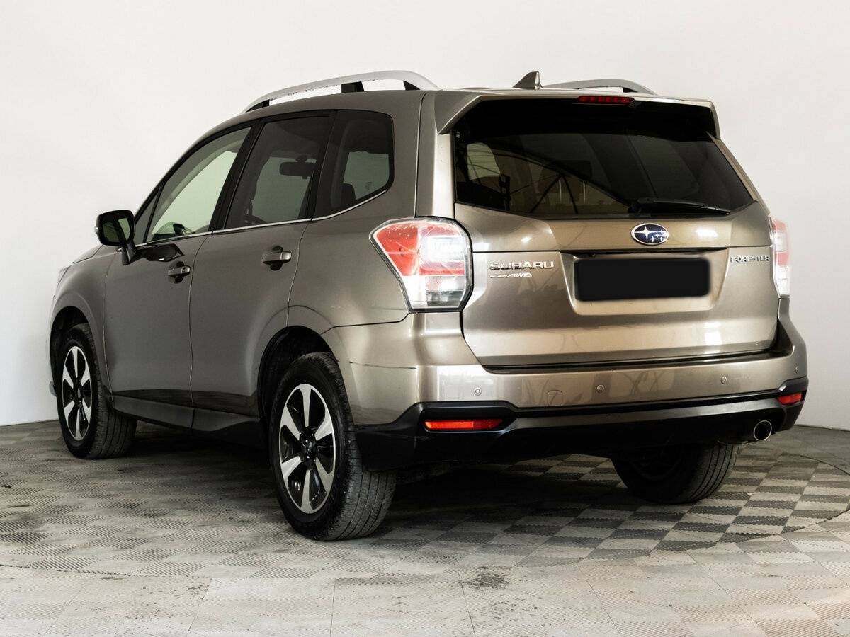 Subaru Forester 2017 года с пробегом. Фото: #6