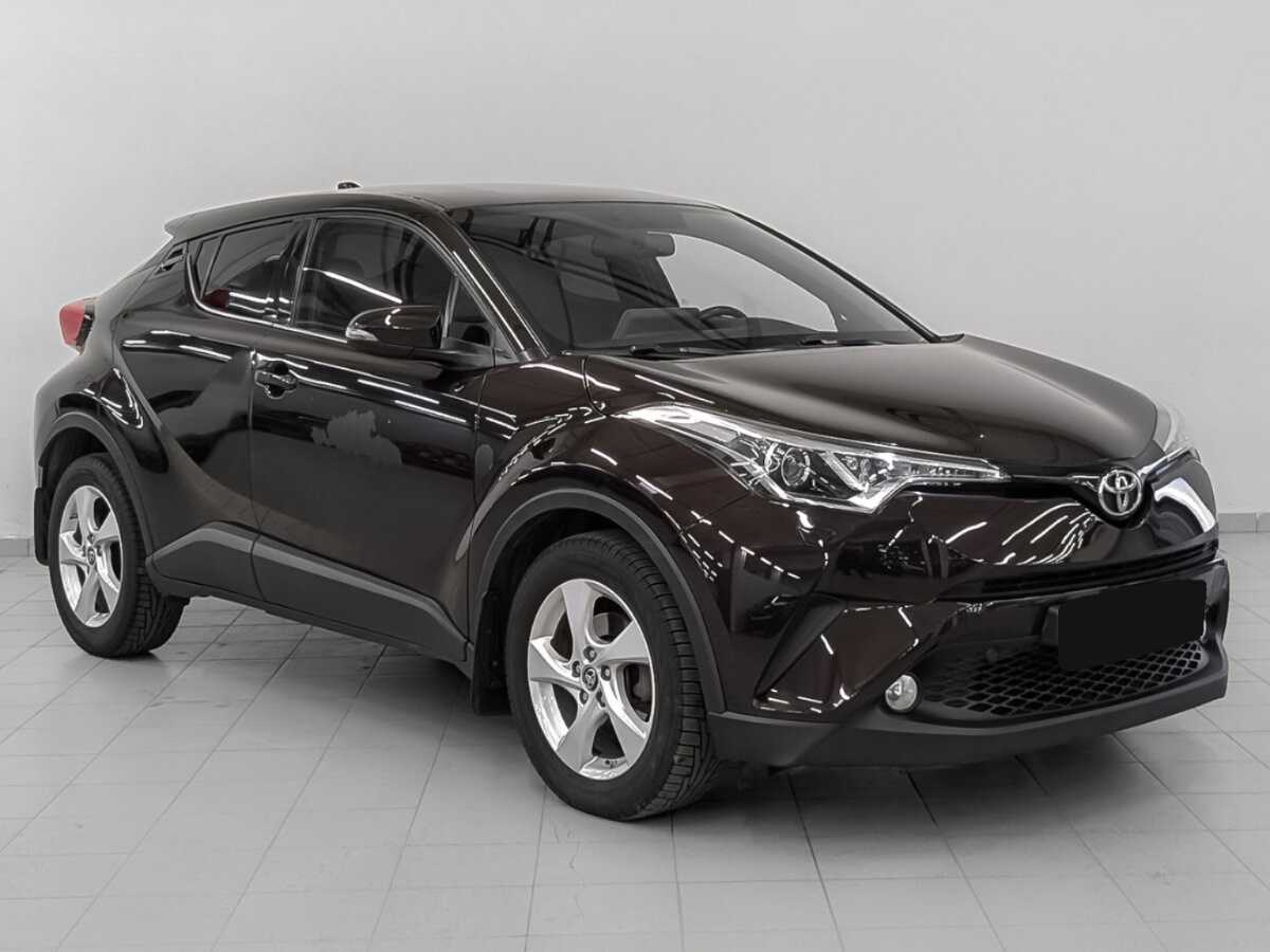 Toyota C-HR 2019 года с пробегом. Фото: #2