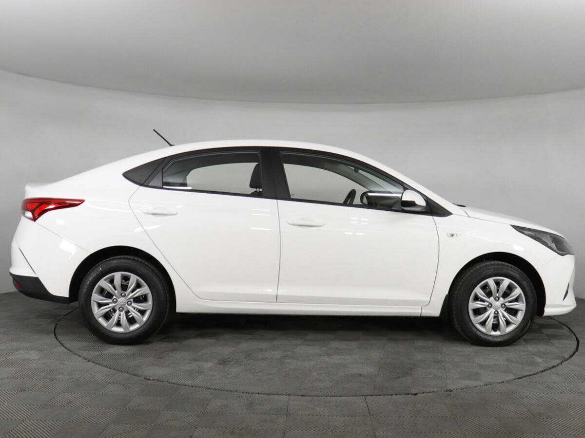 Hyundai Solaris 2021 года с пробегом. Фото: #3