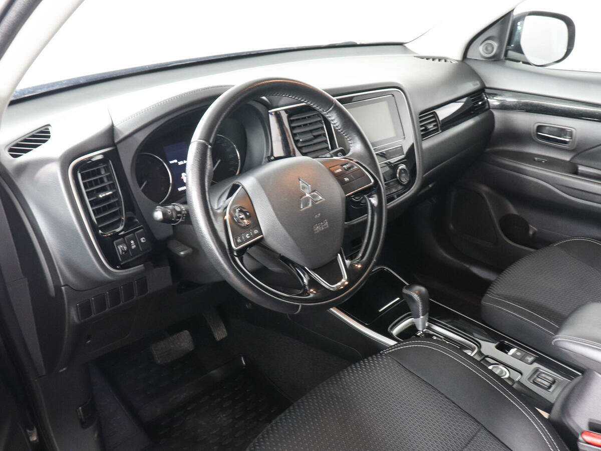 Mitsubishi Outlander 2019 года с пробегом. Фото: #8
