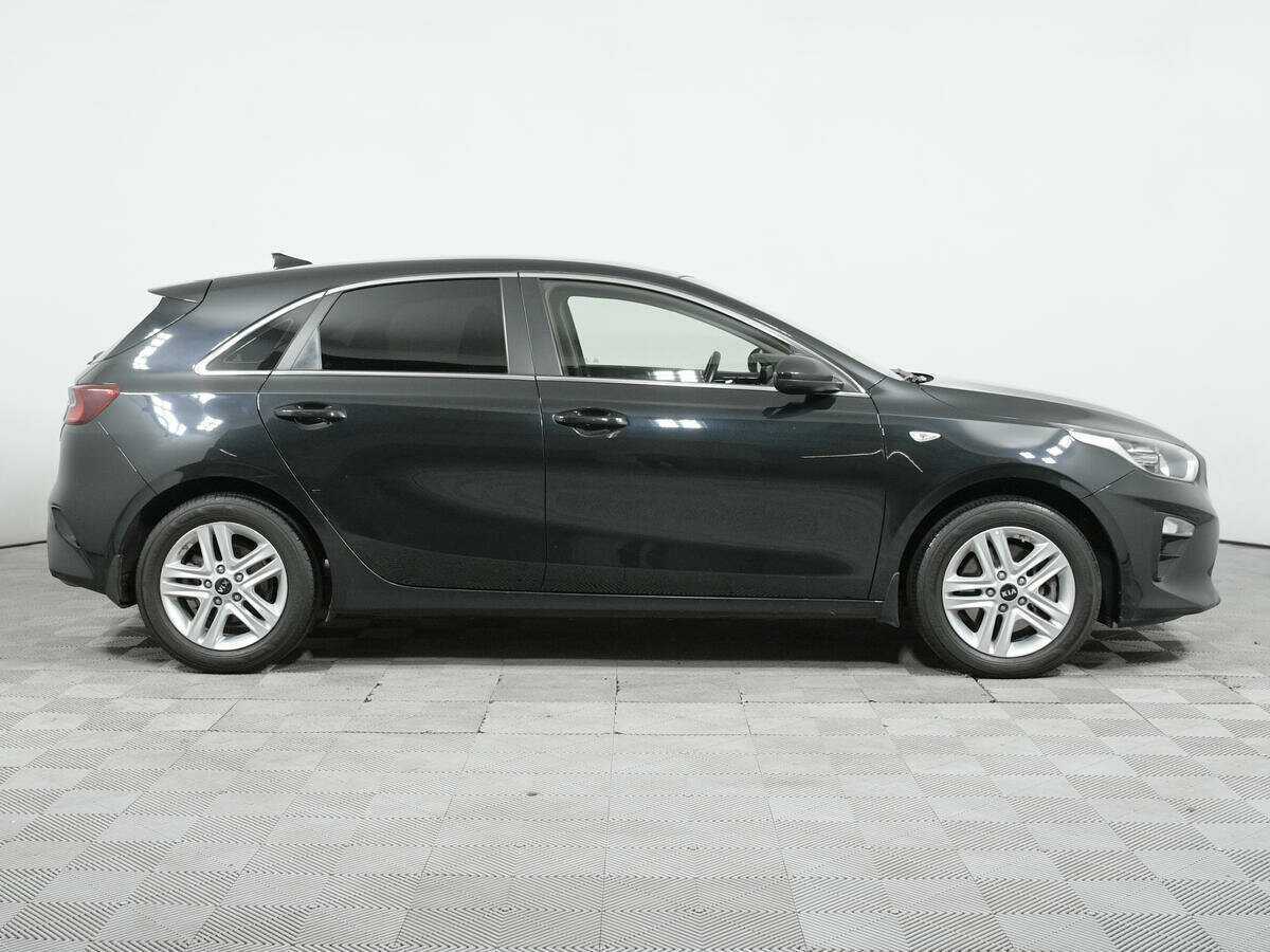 Kia Ceed 2018 года с пробегом. Фото: #3