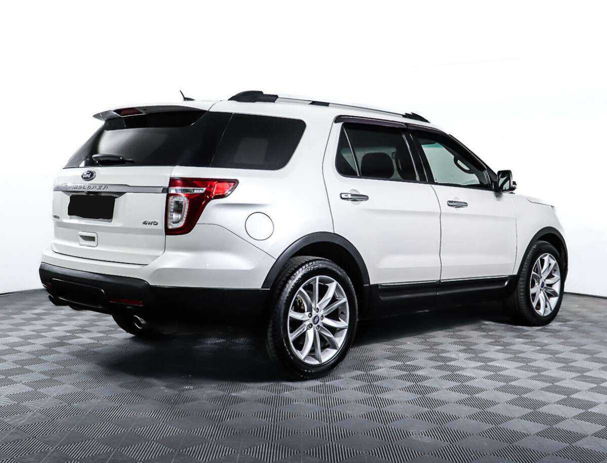 Ford Explorer 2012 года с пробегом. Фото: #4