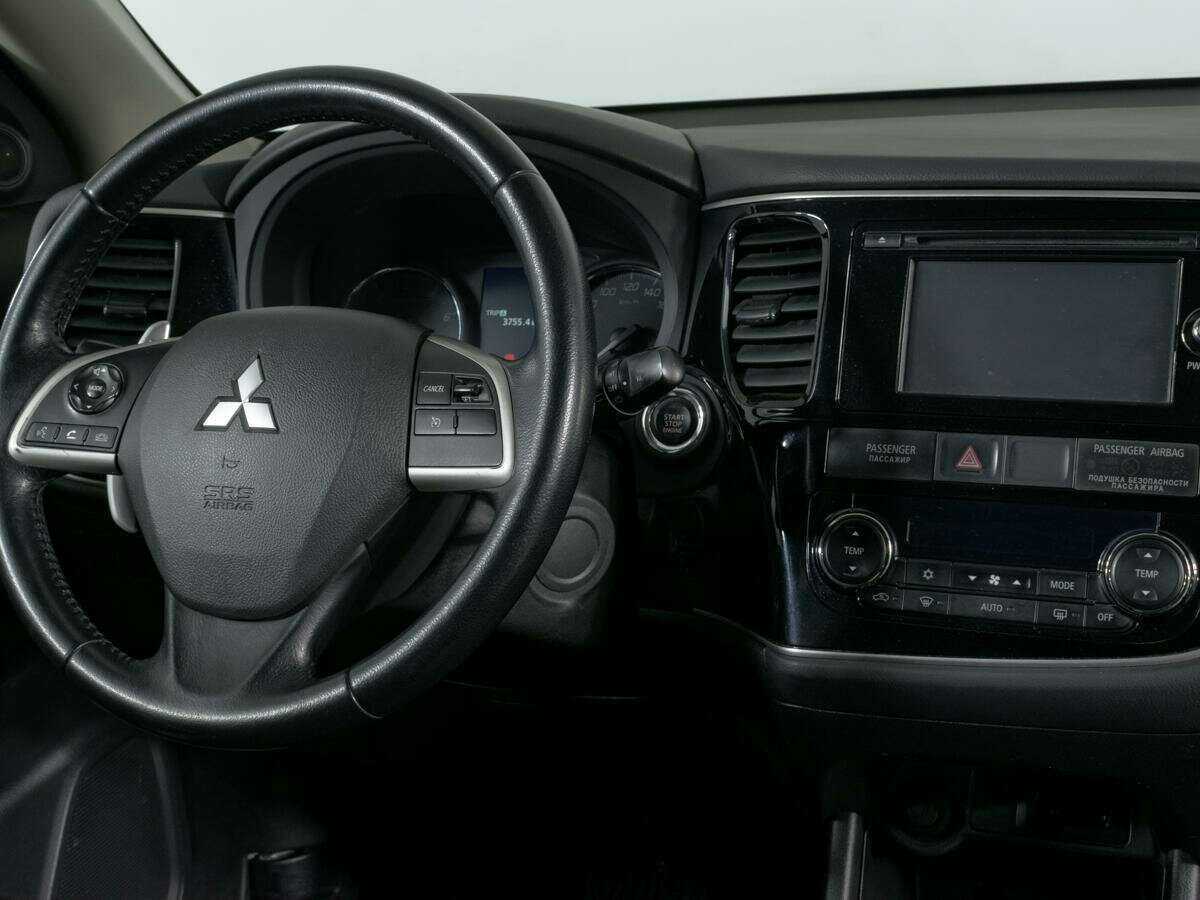 Mitsubishi Outlander 2013 года с пробегом. Фото: #9