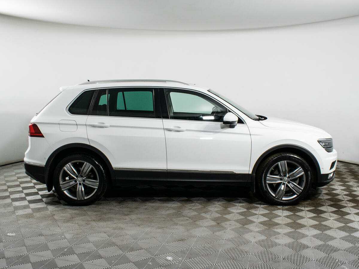 Volkswagen Tiguan 2017 года с пробегом. Фото: #3