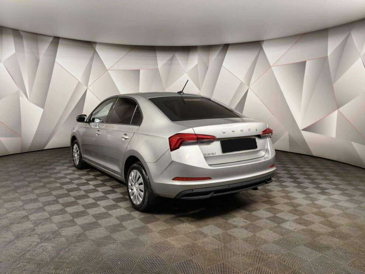 Skoda Rapid 2021 года с пробегом. Фото: #3