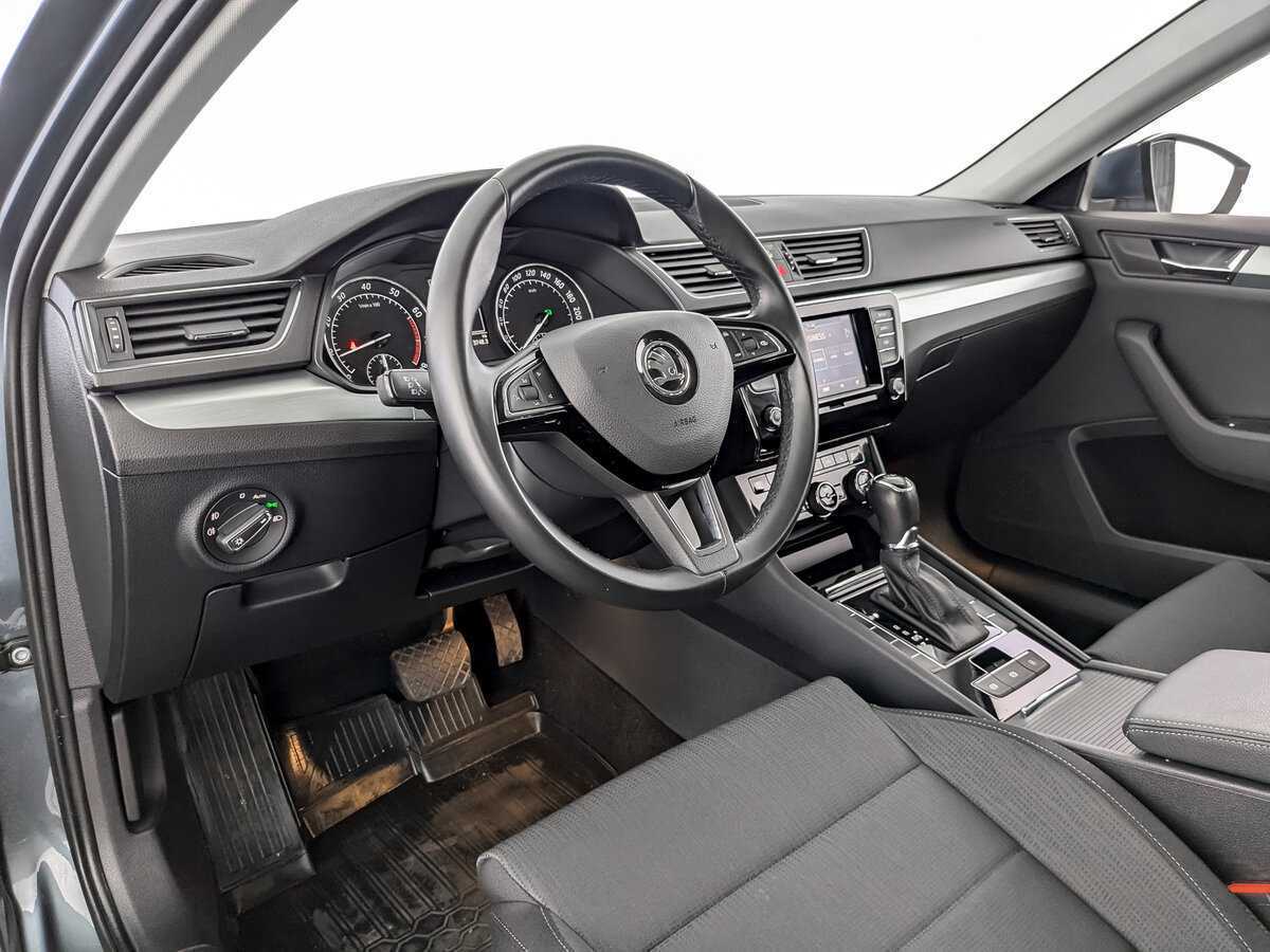 Skoda Superb 2019 года с пробегом. Фото: #13