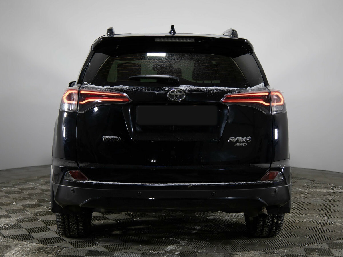 Toyota RAV4 2019 года с пробегом. Фото: #4
