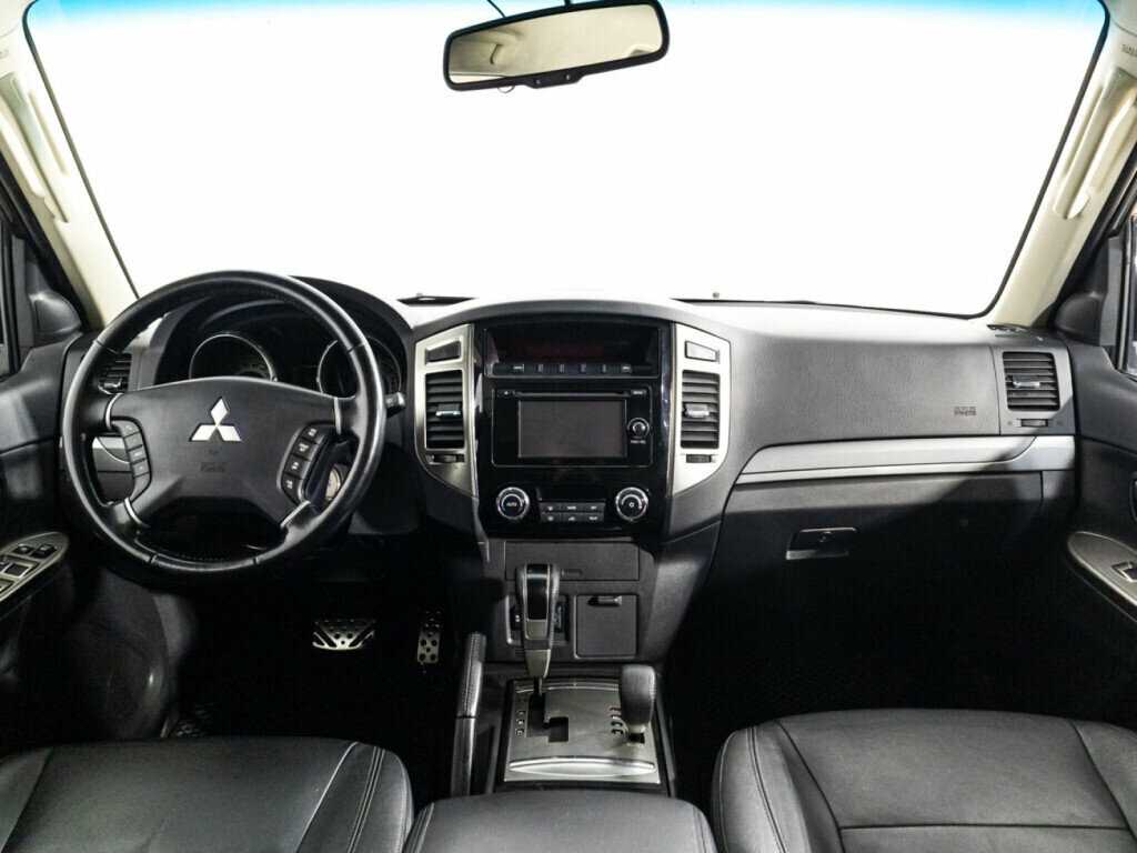 Mitsubishi Pajero 2014 года с пробегом. Фото: #12