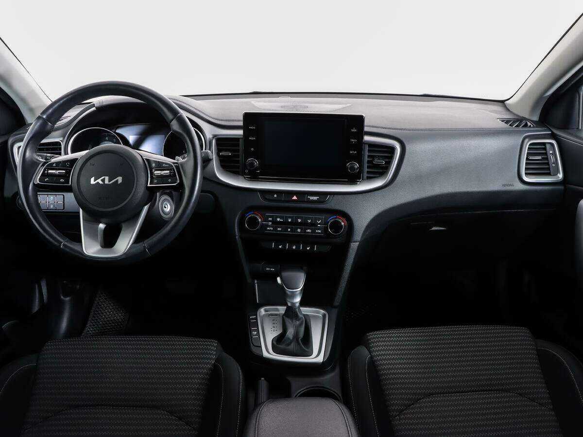 Kia XCeed 2021 года с пробегом. Фото: #7