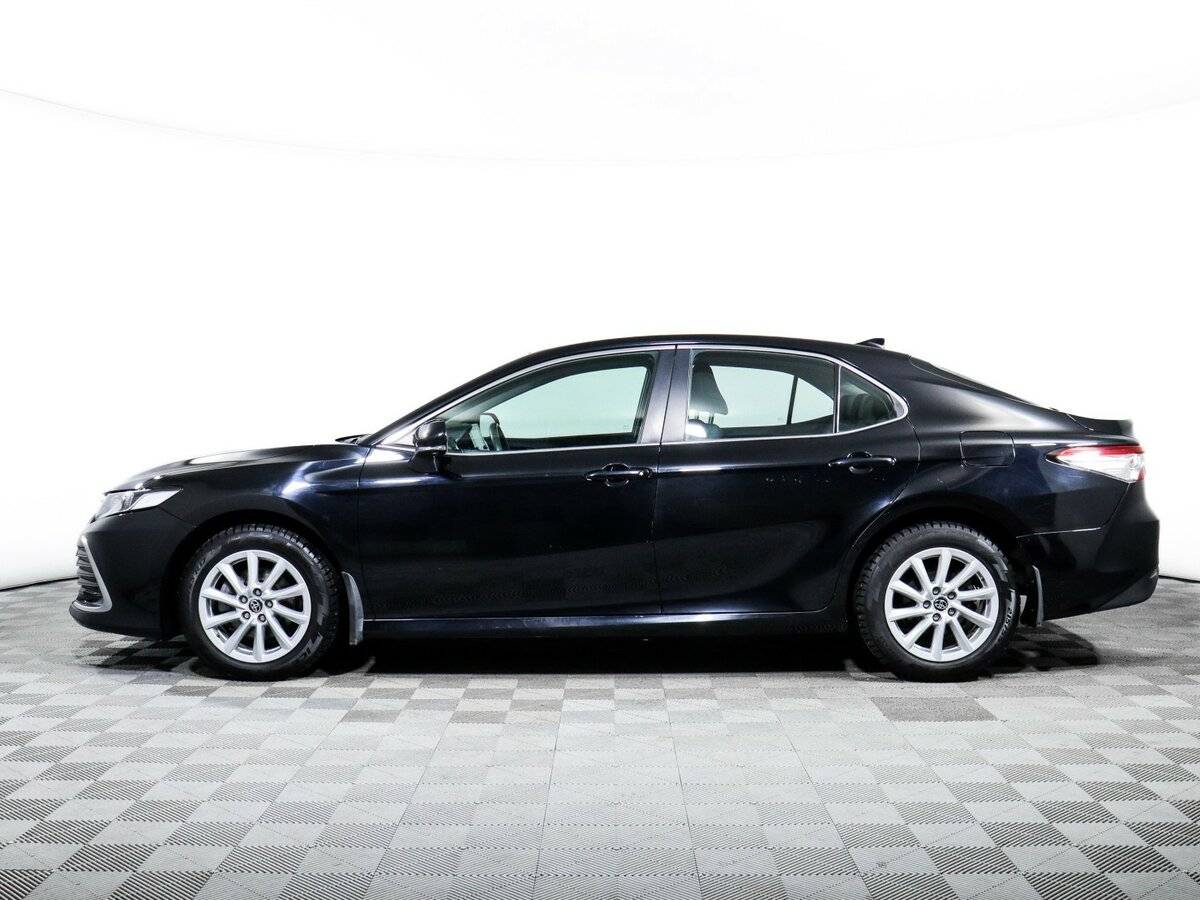 Toyota Camry 2021 года с пробегом. Фото: #4