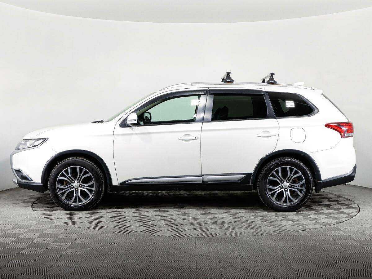 Mitsubishi Outlander 2018 года с пробегом. Фото: #7