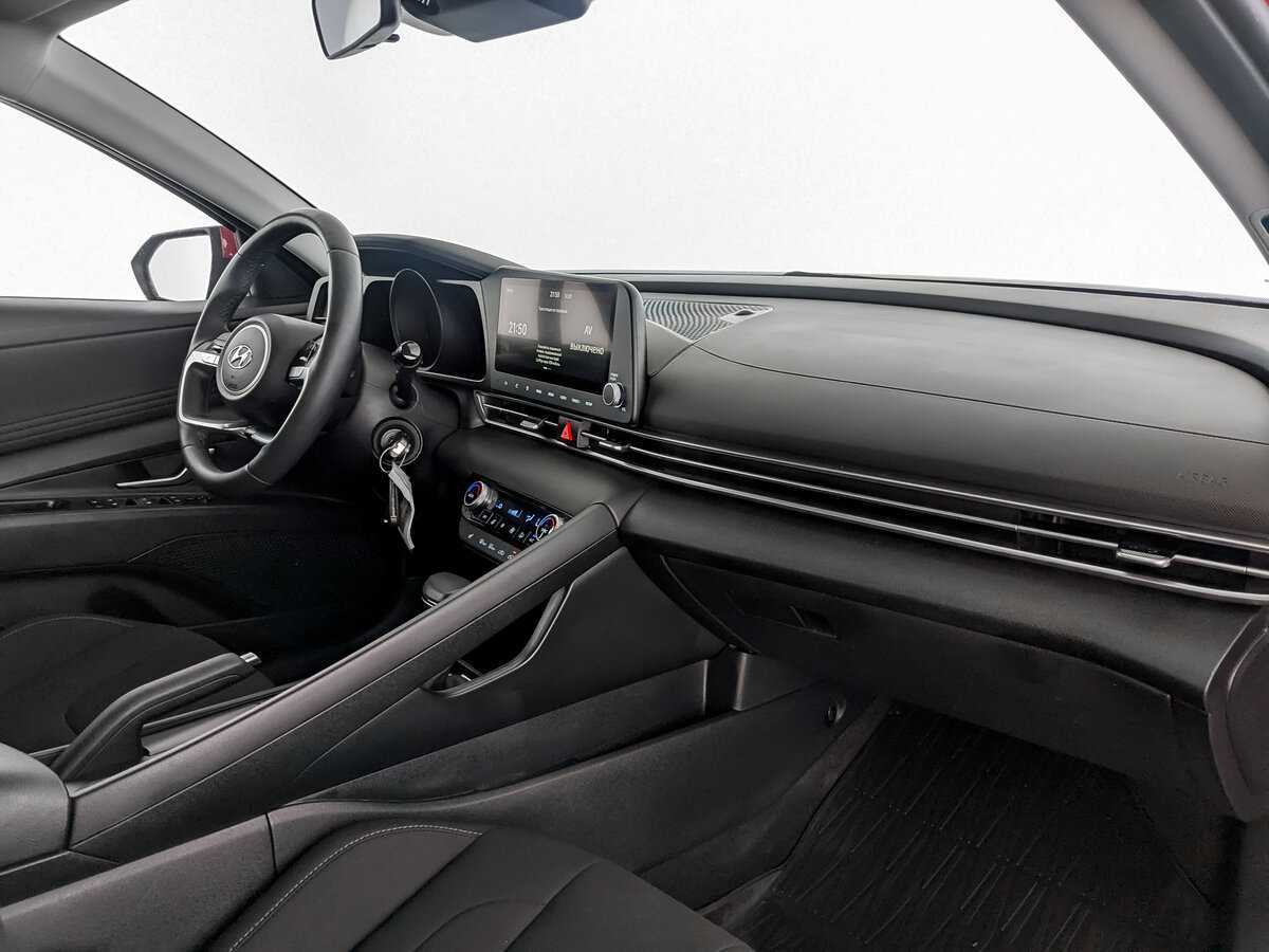 Hyundai Elantra 2021 года с пробегом. Фото: #8