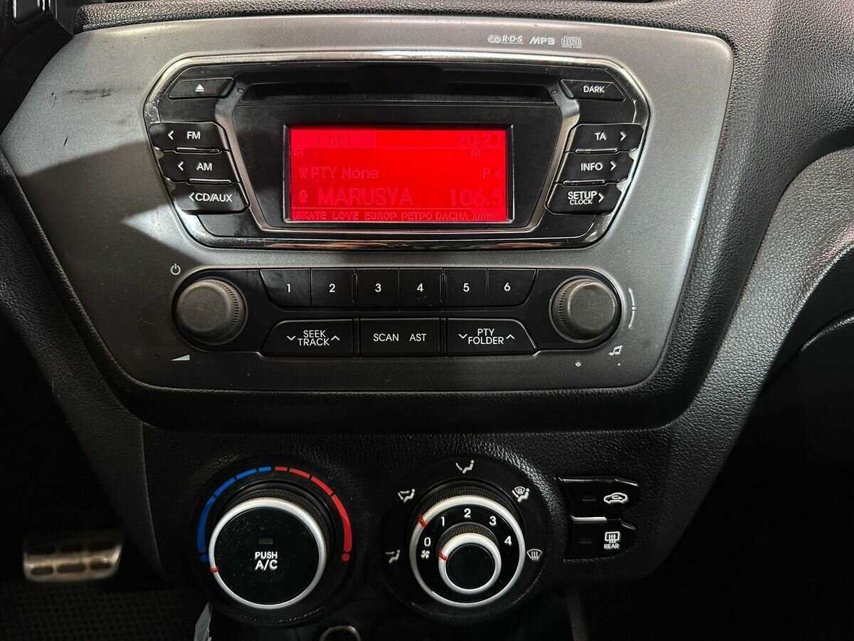 Kia Rio 2013 года с пробегом. Фото: #12