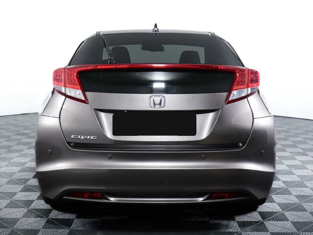 Honda Civic 2013 года с пробегом. Фото: #5