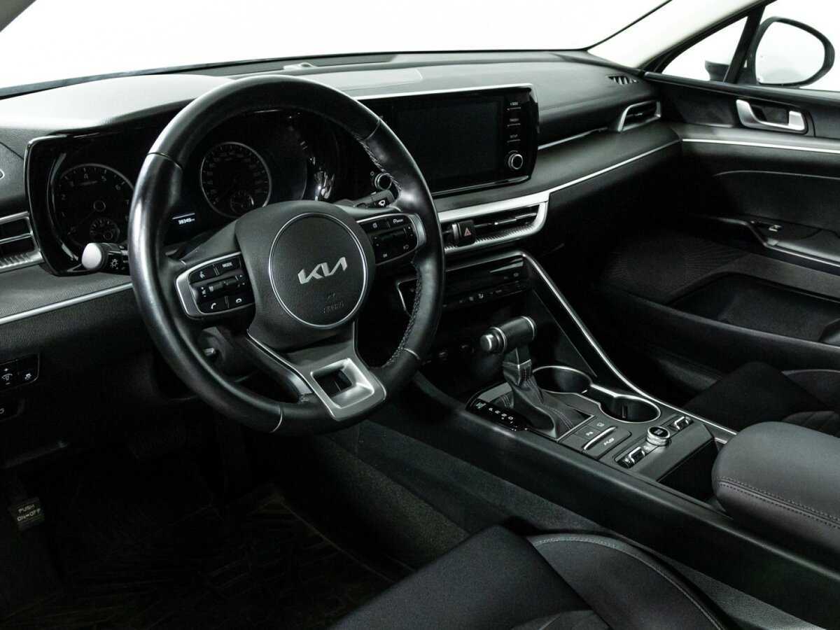 Kia K5 2021 года с пробегом. Фото: #10