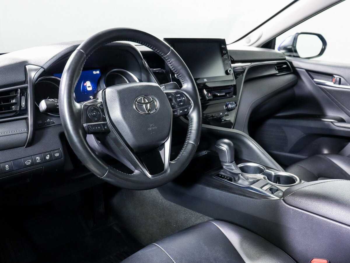 Toyota Camry 2021 года с пробегом. Фото: #10