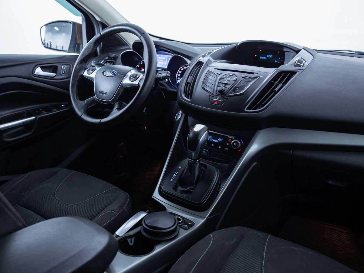 Ford Kuga 2013 года с пробегом. Фото: #9