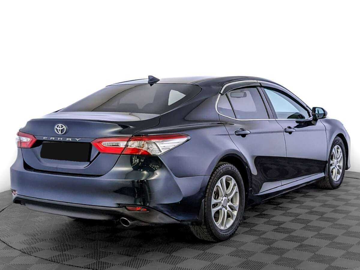 Toyota Camry 2020 года с пробегом. Фото: #4