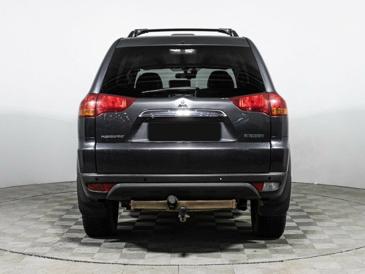 Mitsubishi Pajero Sport 2013 года с пробегом. Фото: #4