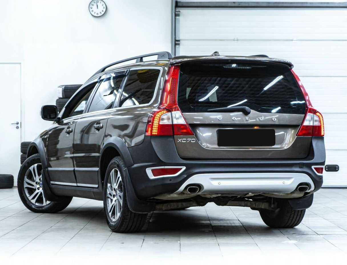 Volvo XC70 2012 года с пробегом. Фото: #3