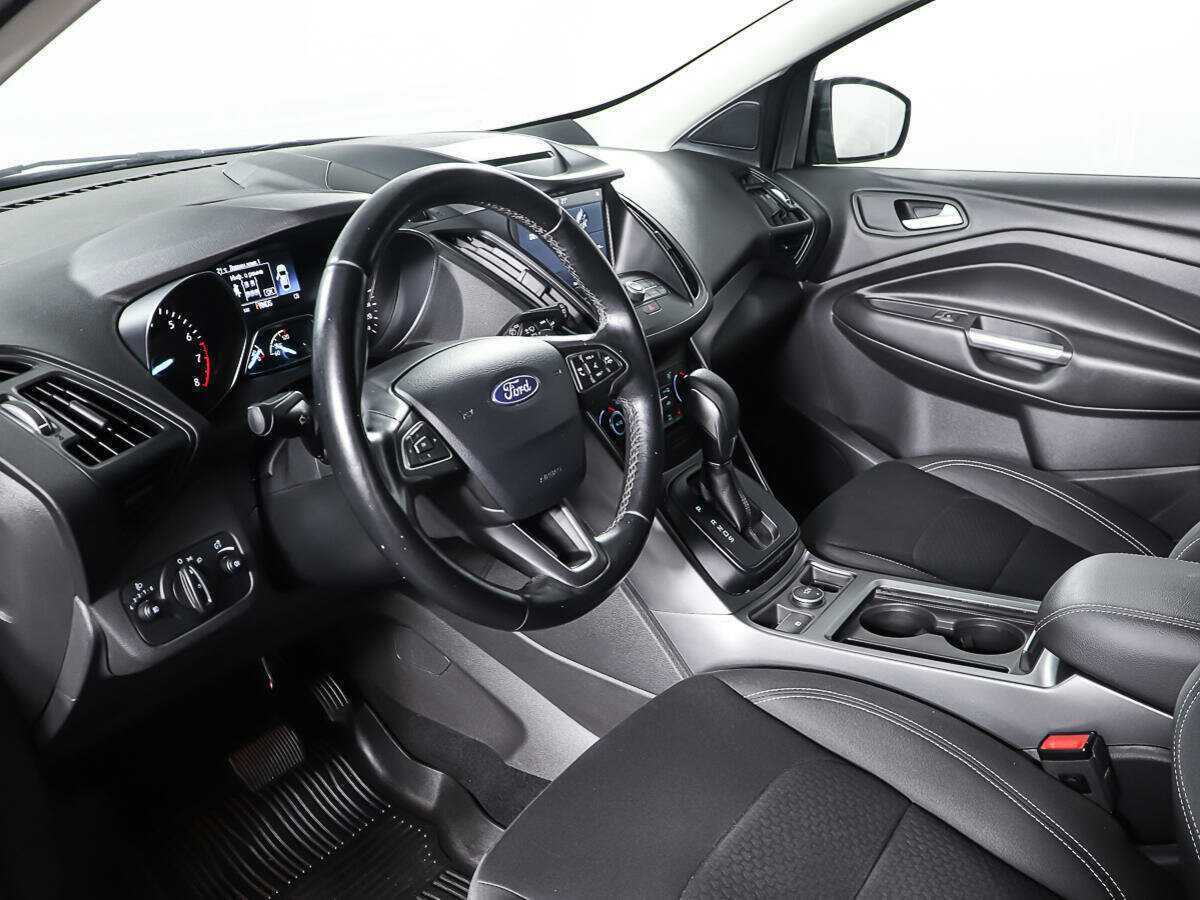 Ford Kuga 2017 года с пробегом. Фото: #12