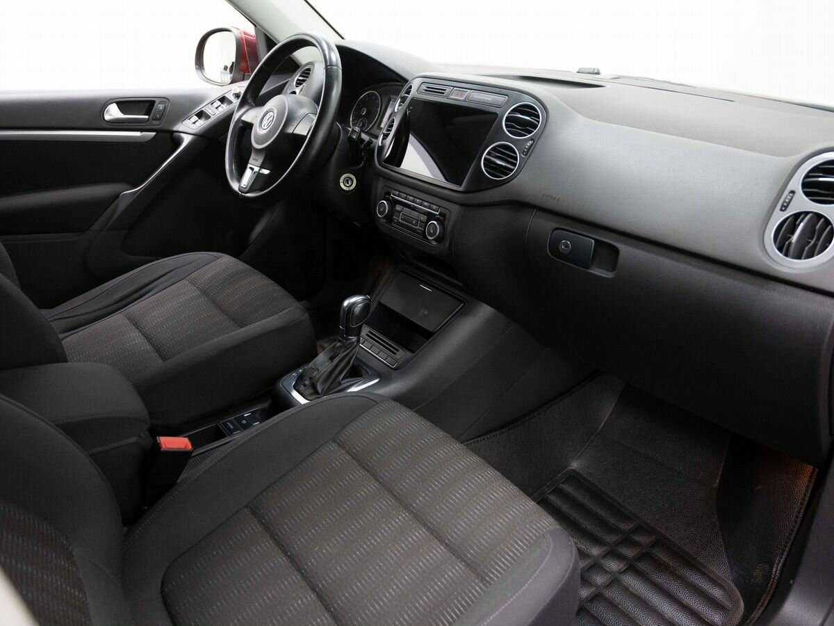 Volkswagen Tiguan 2012 года с пробегом. Фото: #10