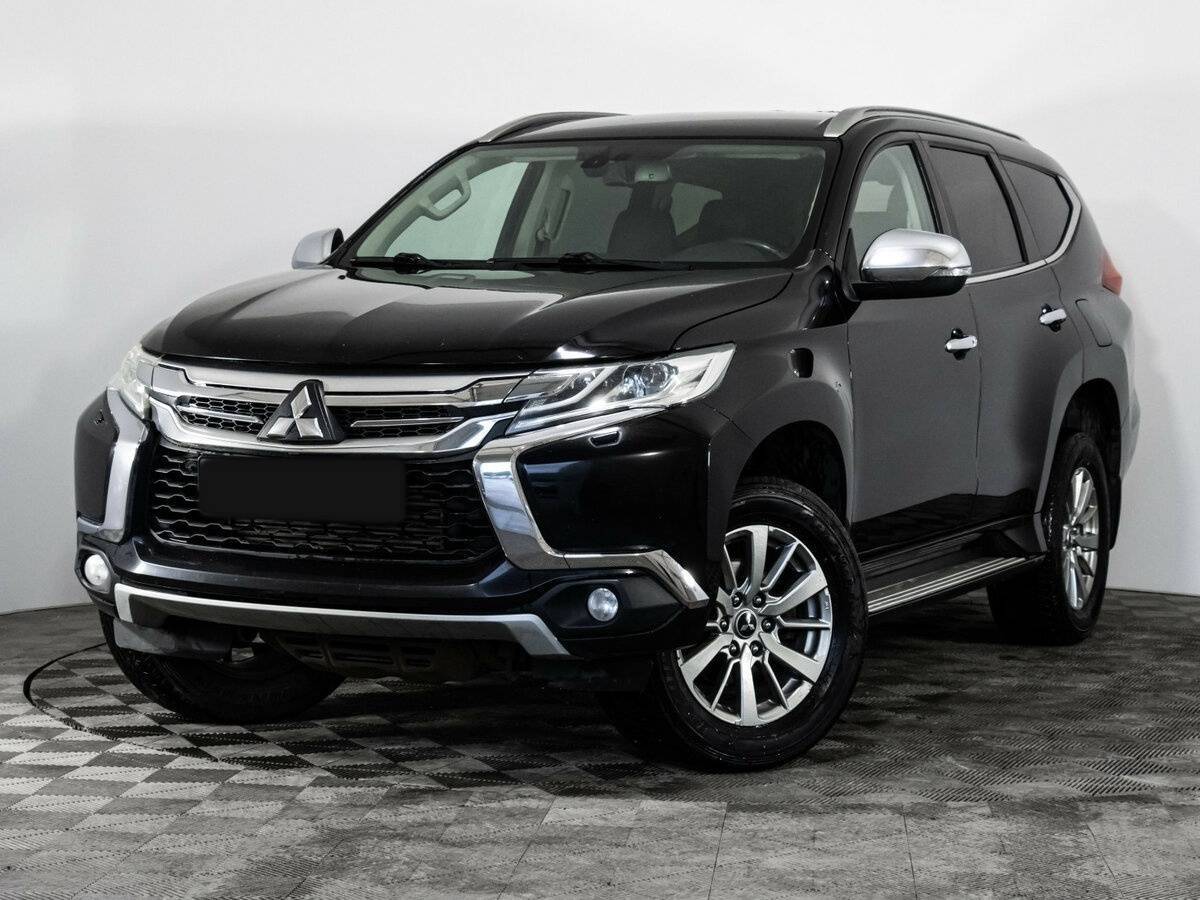 Mitsubishi Pajero Sport 2018 года с пробегом. Посмотреть фото