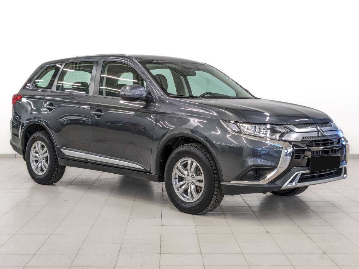 Mitsubishi Outlander 2019 года с пробегом. Фото: #2