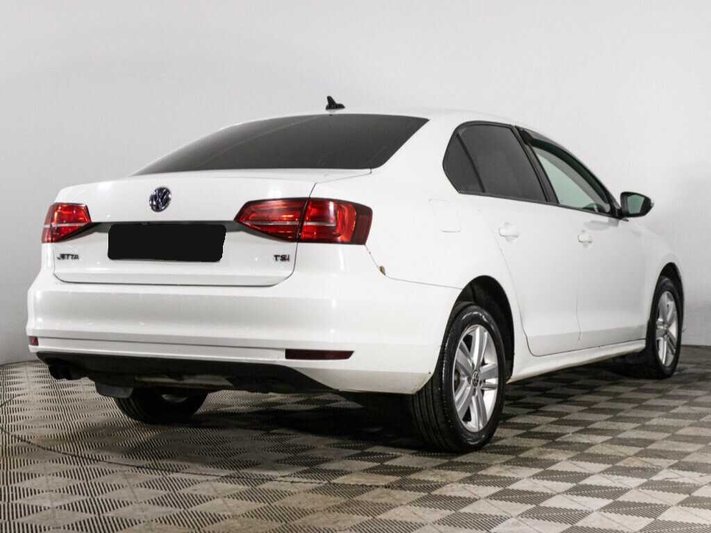 Volkswagen Jetta 2017 года с пробегом. Фото: #4