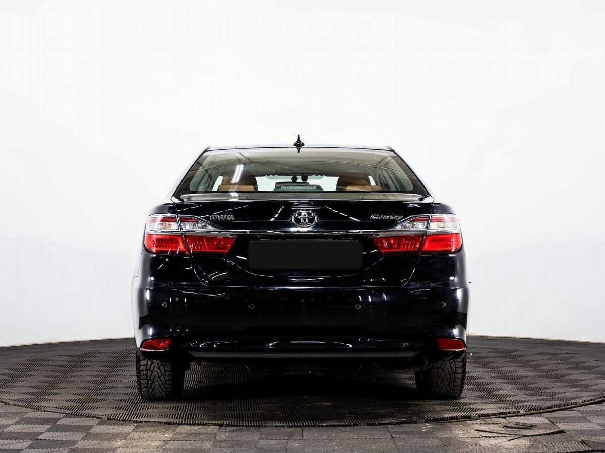 Toyota Camry 2017 года с пробегом. Фото: #4