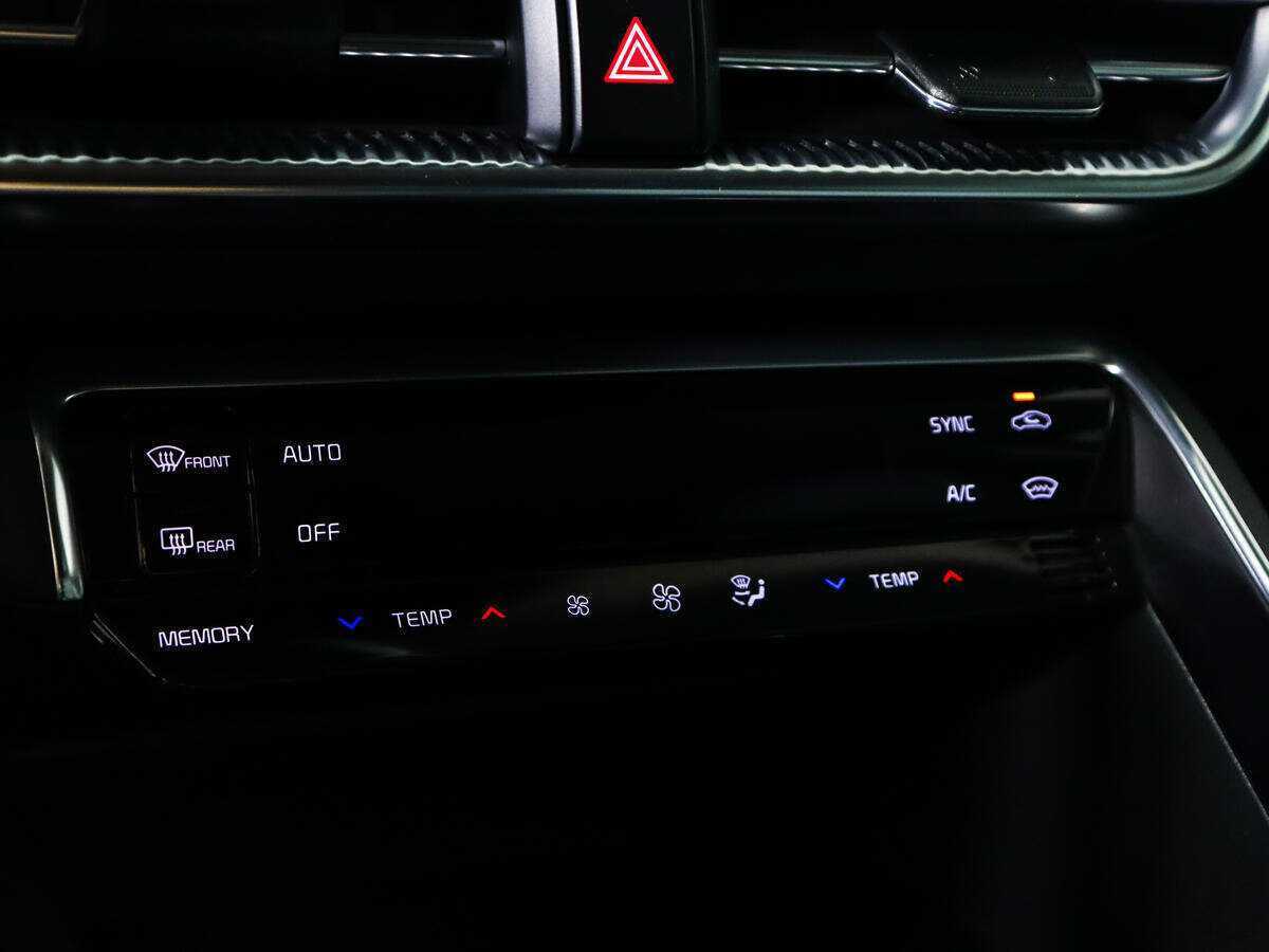 Kia K5 2020 года с пробегом. Фото: #14