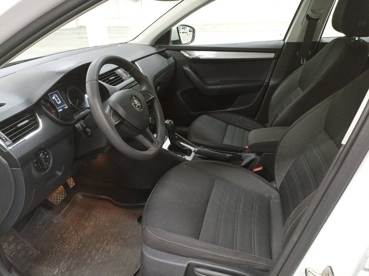 Skoda Octavia 2018 года с пробегом. Фото: #14
