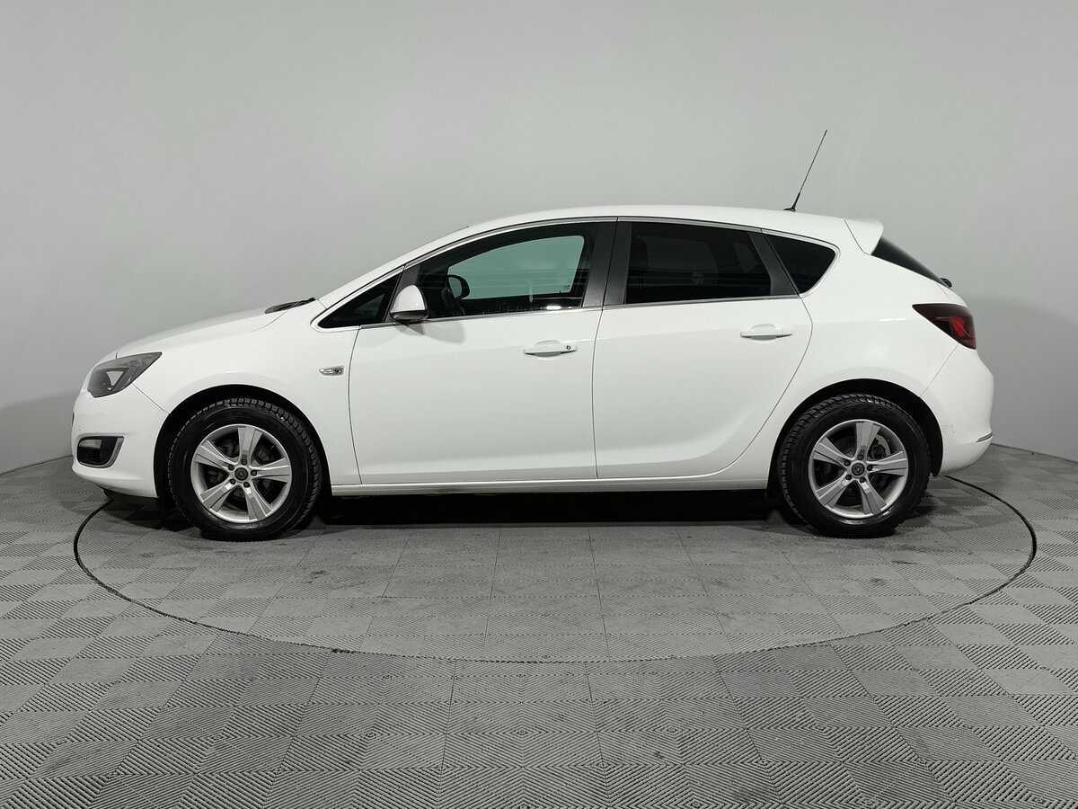 Opel Astra 2014 года с пробегом. Фото: #3