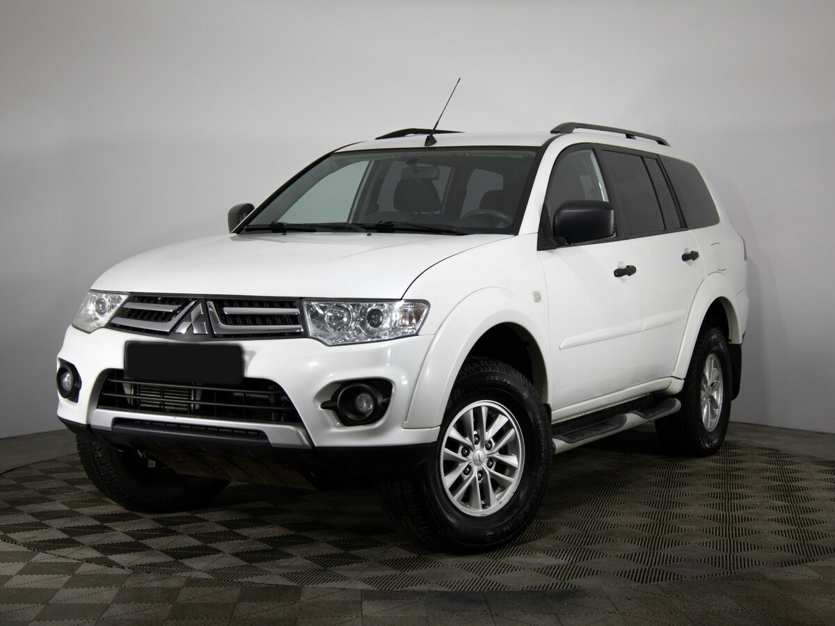Mitsubishi Pajero Sport 2014 года с пробегом. Фото: #0