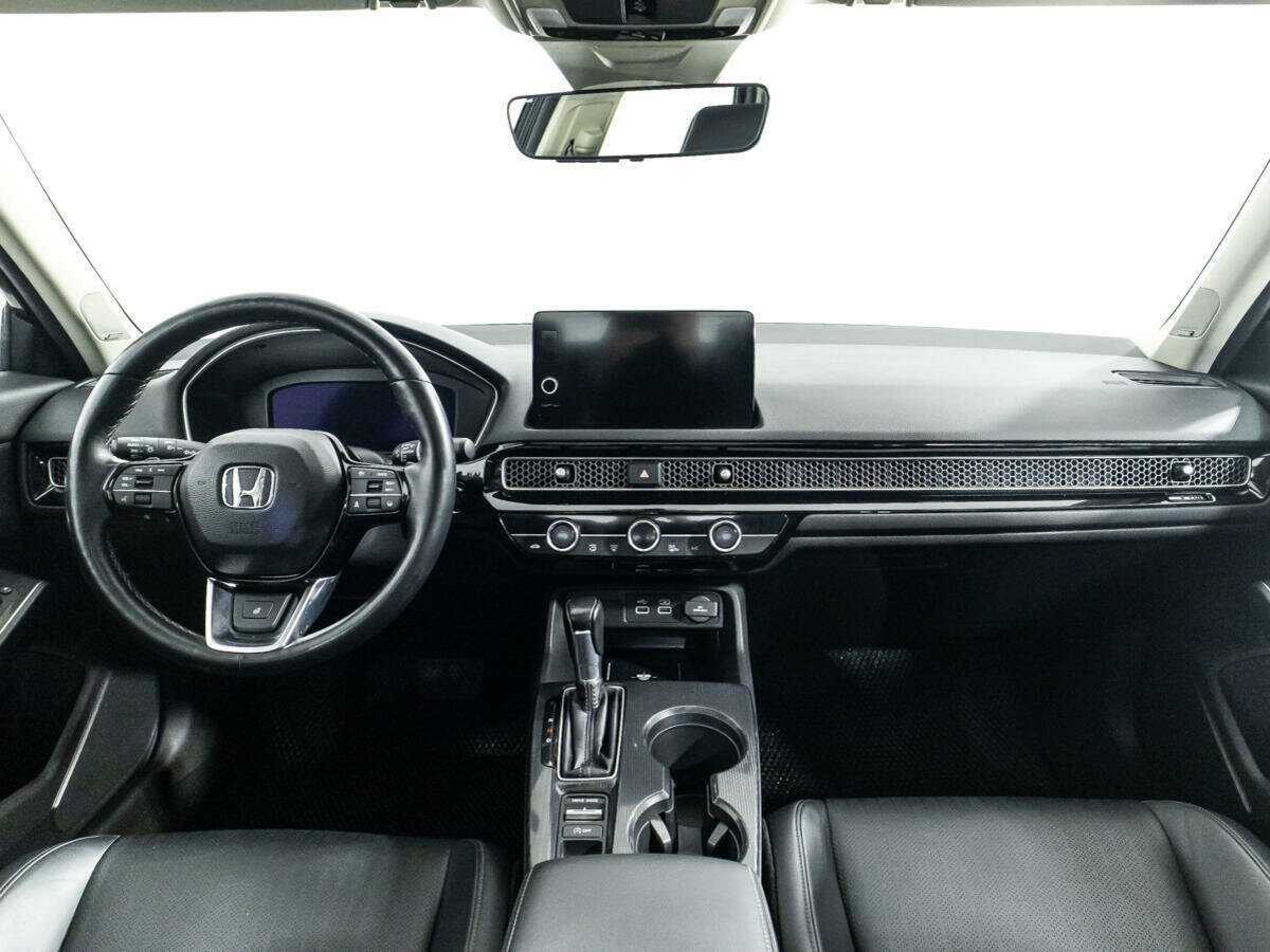 Honda Civic 2021 года с пробегом. Фото: #12
