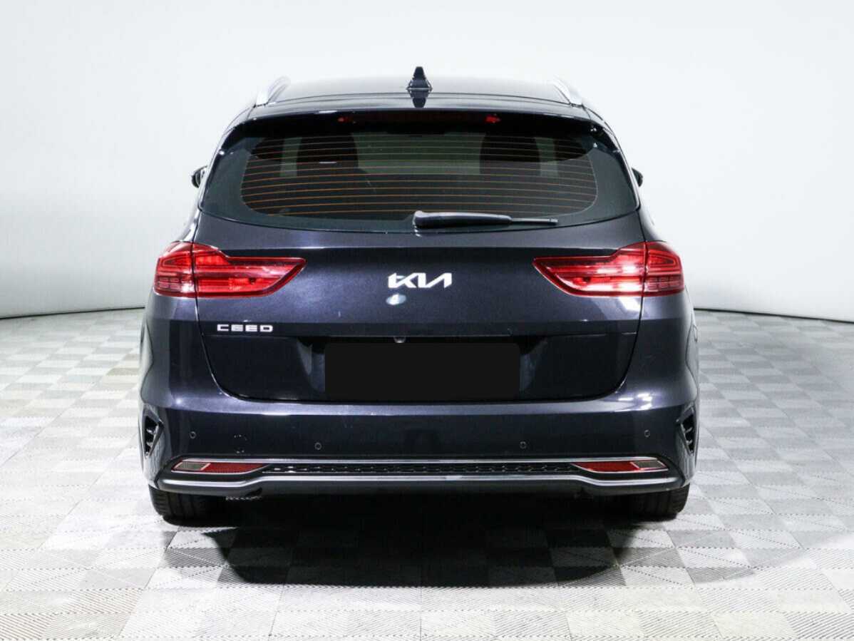 Kia Ceed 2021 года с пробегом. Фото: #5