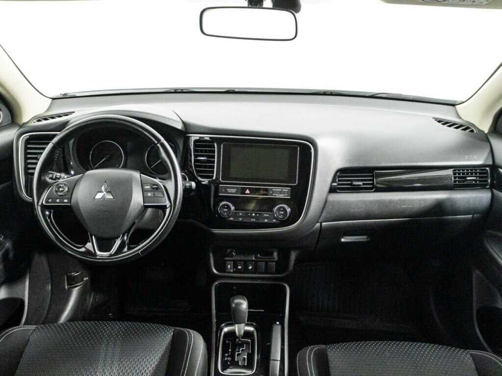Mitsubishi Outlander 2020 года с пробегом. Фото: #12