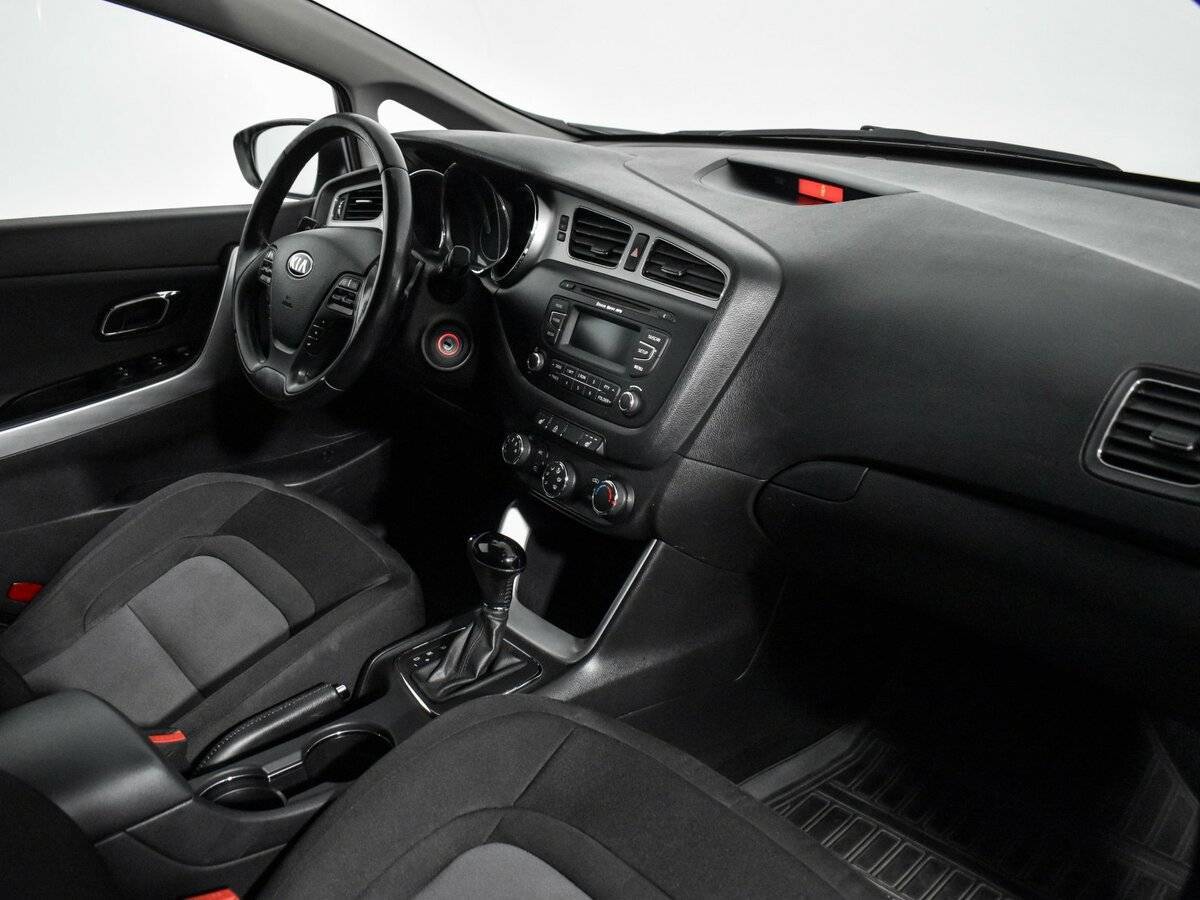 Kia Ceed 2014 года с пробегом. Фото: #12