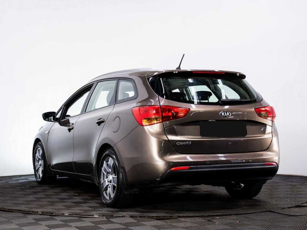 Kia Ceed 2013 года с пробегом. Фото: #3