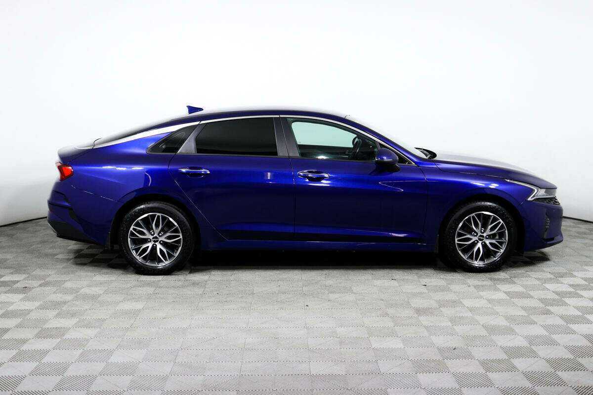 Kia K5 2021 года с пробегом. Фото: #3